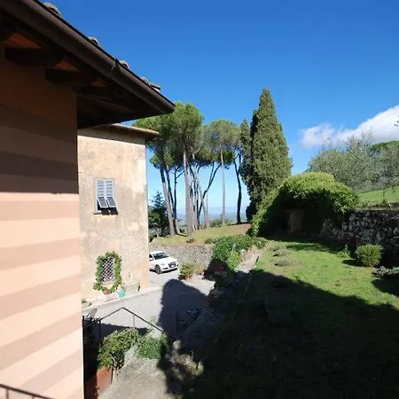 Strada In Chianti Sleeps 15 *